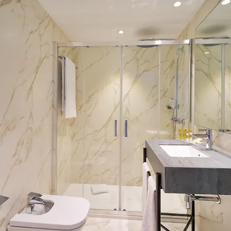 Eurostars Astoria 3*