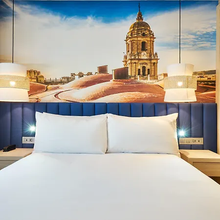 Hotel Eurostars Astoria 3*
