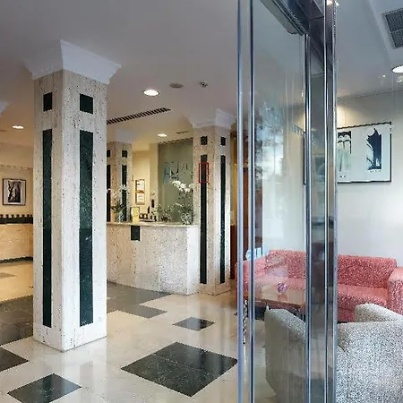 Eurostars Astoria Hotel 3*