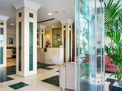 Hotell Eurostars Astoria 3*