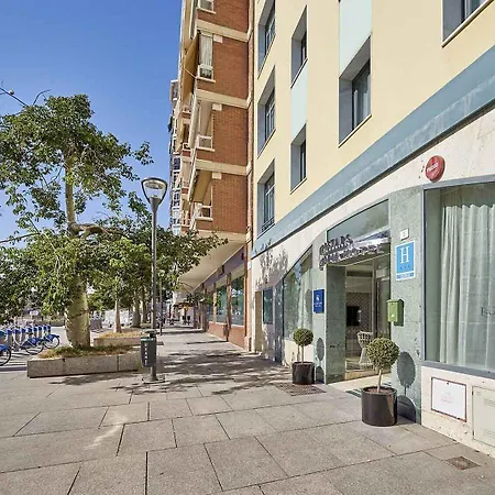 Hotel Eurostars Astoria 3*